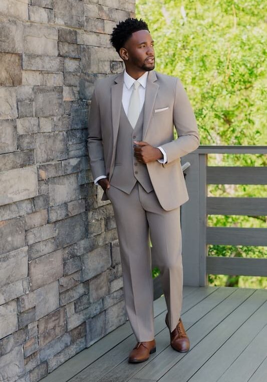 2026_Metro_Suit_Taupe_190_WEB