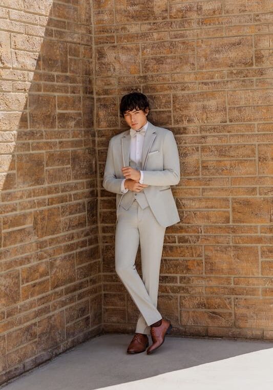 2026_Simon_Tuxedo_Lt Grey_064_WEB